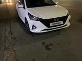 Hyundai Accent 2021 года за 7 300 000 тг. в Семей – фото 2