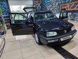 Volkswagen Golf 1999 годаүшін2 700 000 тг. в Тараз – фото 2