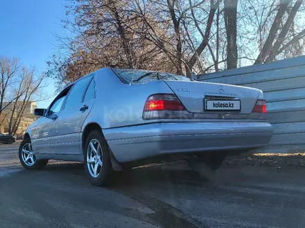 Mercedes-Benz S 320 1997 года за 11 100 000 тг. в Астана – фото 4