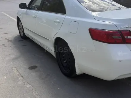 Toyota Camry 2007 года за 4 200 000 тг. в Актобе – фото 5