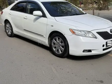 Toyota Camry 2007 года за 4 200 000 тг. в Актобе – фото 2