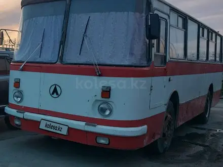 ЛАЗ  695 1992 года за 5 000 000 тг. в Актобе