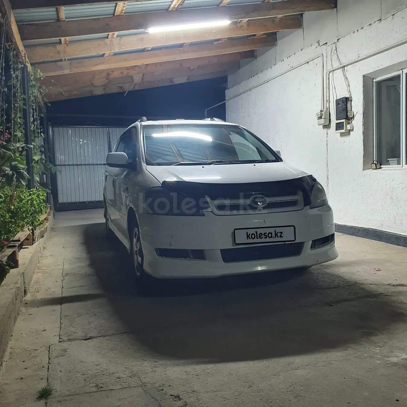 Toyota Ipsum, 2002