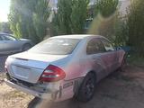 Mercedes-Benz E 320 2004 годаүшін1 200 000 тг. в Астана – фото 2