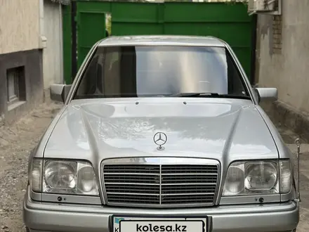 Mercedes-Benz E 320 1995 годаүшін6 000 000 тг. в Алматы – фото 2