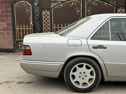Mercedes-Benz E 320 1995 годаүшін6 000 000 тг. в Алматы – фото 6