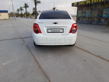 Chevrolet Aveo 2014 года за 2 800 000 тг. в Актау – фото 8