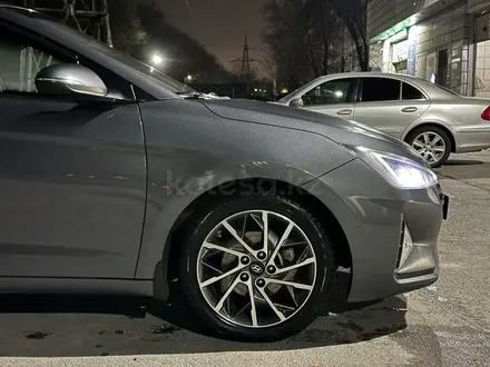 Hyundai Elantra 2019 года за 8 400 000 тг. в Алматы – фото 7