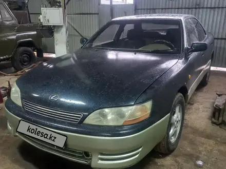 Lexus ES 300 1993 года за 1 600 000 тг. в Алматы – фото 2