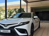 Toyota Camry 2021 годаfor15 000 000 тг. в Шымкент – фото 4