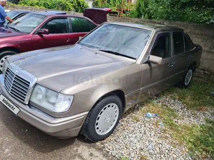 Mercedes-Benz E 230 1991 годаүшін1 750 000 тг. в Сарыагаш – фото 3