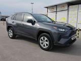 Toyota RAV4 2019 года за 8 700 000 тг. в Алматы – фото 3