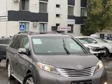 Toyota Sienna 2014 года за 14 500 000 тг. в Алматы – фото 3