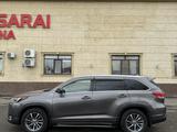 Toyota Highlander 2018 годаүшін14 300 000 тг. в Атырау – фото 2