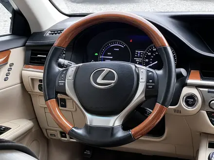 Lexus ES 300h 2014 года за 12 200 000 тг. в Актобе – фото 5