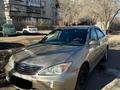 Toyota Camry 2002 года за 3 000 000 тг. в Караганда – фото 2