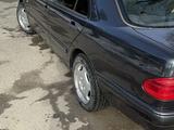 Mercedes-Benz E 280 1997 года за 3 000 000 тг. в Талдыкорган – фото 5