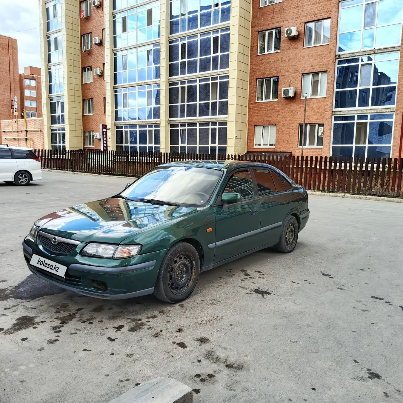 Mazda 626, 2000