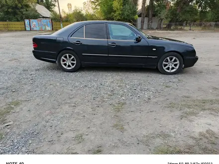 Mercedes-Benz E 280 1996 года за 2 800 000 тг. в Талдыкорган – фото 4