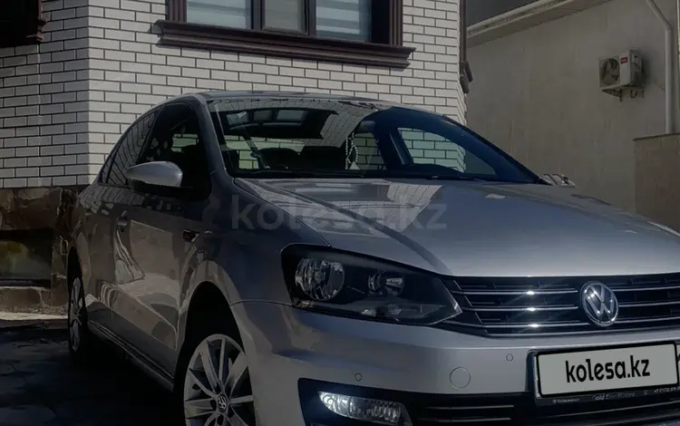 Volkswagen Polo 2017 года за 6 650 000 тг. в Актау