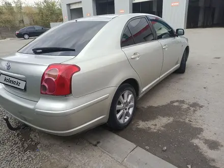 Toyota Avensis 2003 года за 3 750 000 тг. в Актобе – фото 2