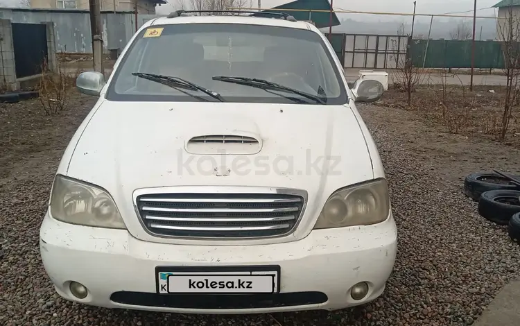 Kia Carnival 2001 года за 2 000 000 тг. в Алматы