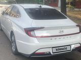 Hyundai Sonata 2020 годаүшін9 600 000 тг. в Алматы – фото 2