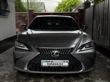 Lexus ES 250 2023 года за 23 000 000 тг. в Алматы