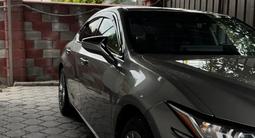 Lexus ES 250 2023 года за 23 000 000 тг. в Алматы – фото 3