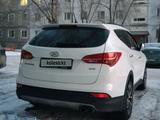 Hyundai Santa Fe 2012 годаүшін8 800 000 тг. в Жезказган – фото 5