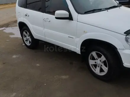 Chevrolet Niva 2014 года за 3 500 000 тг. в Атырау – фото 3