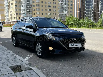 Hyundai Accent 2020 года за 7 400 000 тг. в Астана