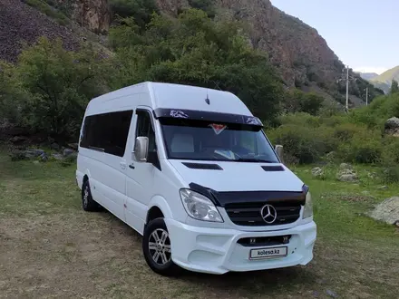 Mercedes-Benz Sprinter 2010 года за 15 500 000 тг. в Тараз – фото 2