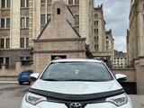 Toyota RAV4 2018 годаүшін13 000 000 тг. в Астана – фото 2