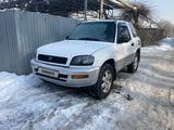 Toyota RAV4 1997 годаfor2 480 000 тг. в Алматы