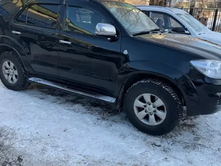 Toyota Fortuner 2006 года за 6 700 000 тг. в Астана – фото 2