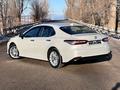 Toyota Camry 2020 годаfor17 500 000 тг. в Алматы – фото 4