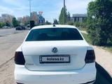 Volkswagen Polo 2018 года за 5 800 000 тг. в Шардара – фото 3