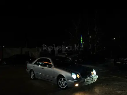 Mercedes-Benz E 280 1997 года за 4 500 000 тг. в Алматы – фото 3