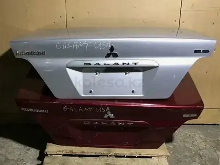 Крышка багажника в сборе Mitsubishi Galant 8 за 45 000 тг. в Караганда