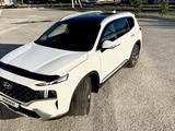 Hyundai Santa Fe 2023 года за 19 000 000 тг. в Петропавловск – фото 3