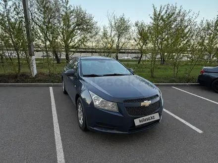 Chevrolet Cruze 2009 года за 2 000 000 тг. в Астана – фото 5