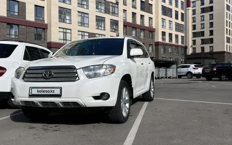 Toyota Highlander 2008 года за 9 000 000 тг. в Павлодар