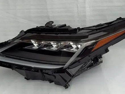 Фара передний Lexus RX 2022 ORIGINAL за 550 000 тг. в Алматы