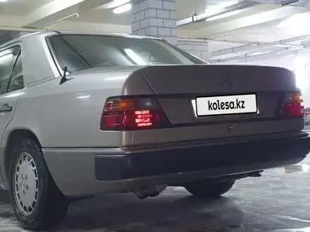 Mercedes-Benz E 260 1992 года за 1 590 000 тг. в Алматы – фото 8