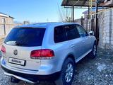 Volkswagen Touareg 2006 годаfor5 800 000 тг. в Тараз – фото 3