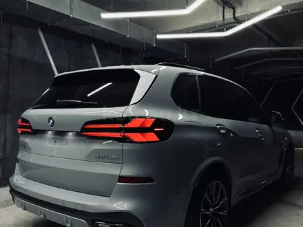 BMW X5 2025 года за 63 000 000 тг. в Алматы – фото 30