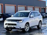 Mitsubishi Outlander 2013 года за 7 990 000 тг. в Астана