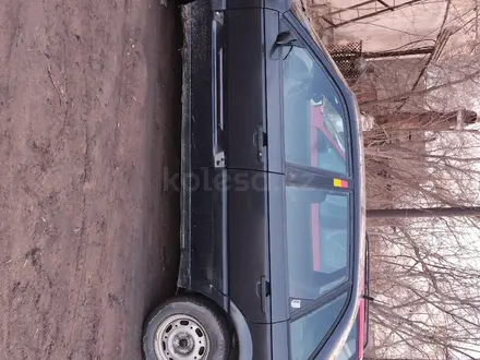 Volkswagen Passat 1989 года за 1 100 000 тг. в Абай (Абайский р-н) – фото 3