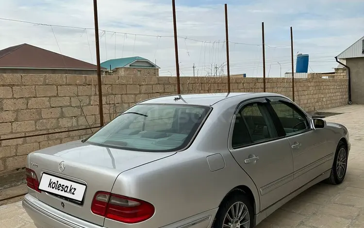 Mercedes-Benz E 320 2001 года за 4 500 000 тг. в Жанаозен